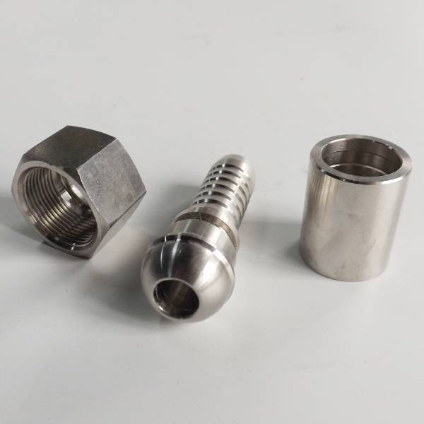 QLA-004 female multiseal fitting with nut and ferrule on gray background