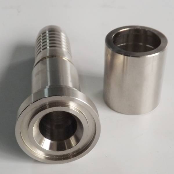 QLA-004 interlock SAE flange with ferrule on the gray background